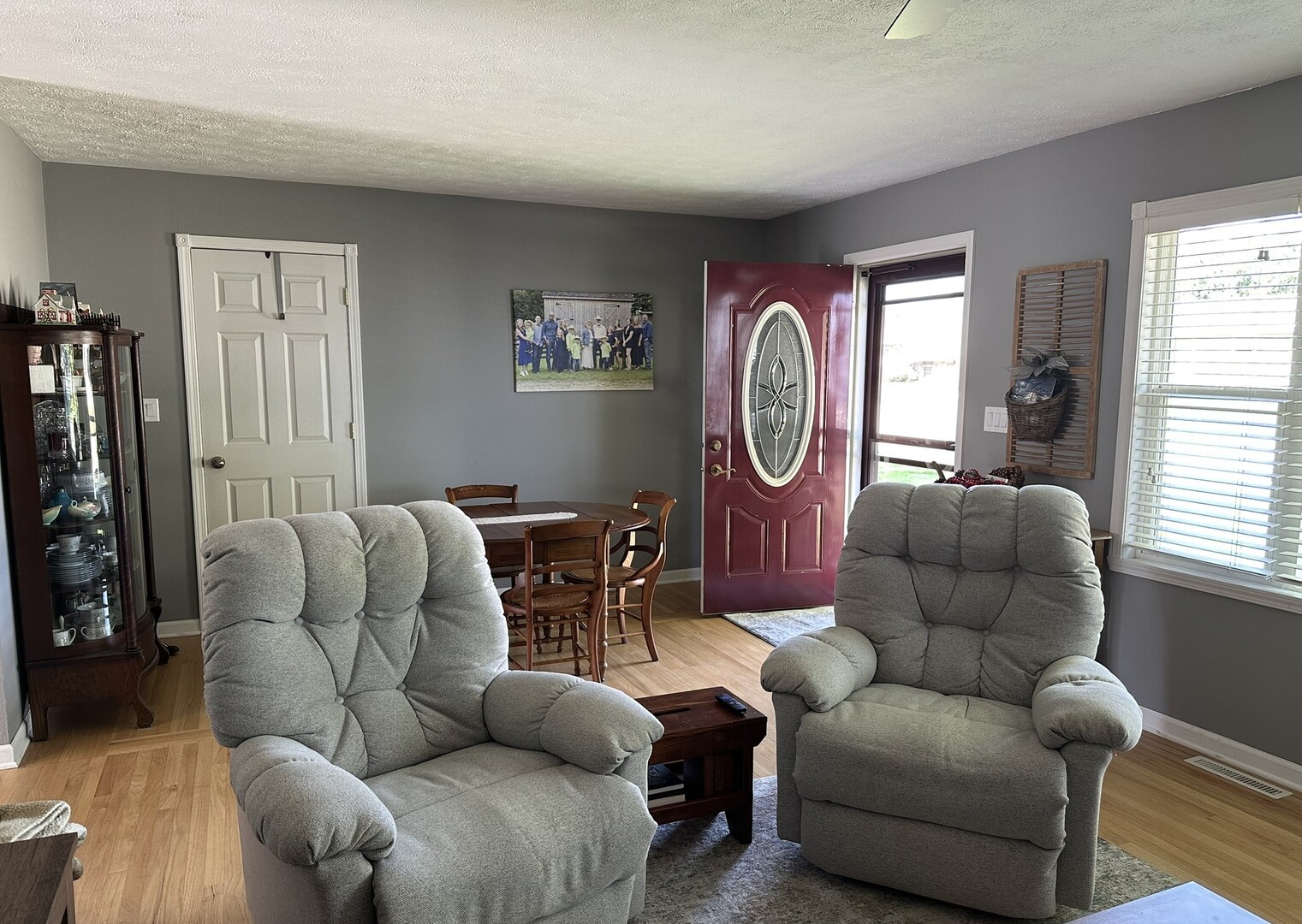 205 Sherwood Lane Property Photo 6