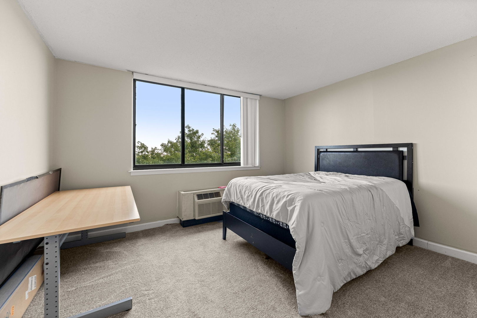 2000 Saint Regis Drive 7d Property Photo 8