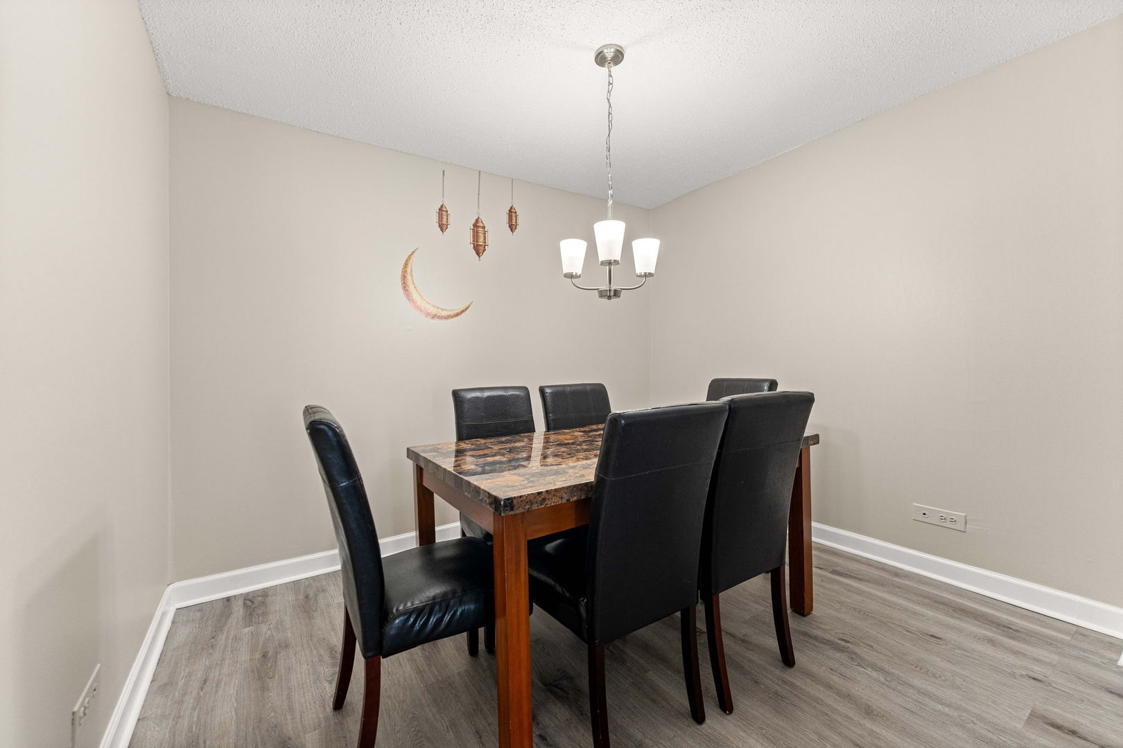 2000 Saint Regis Drive 7d Property Photo 10