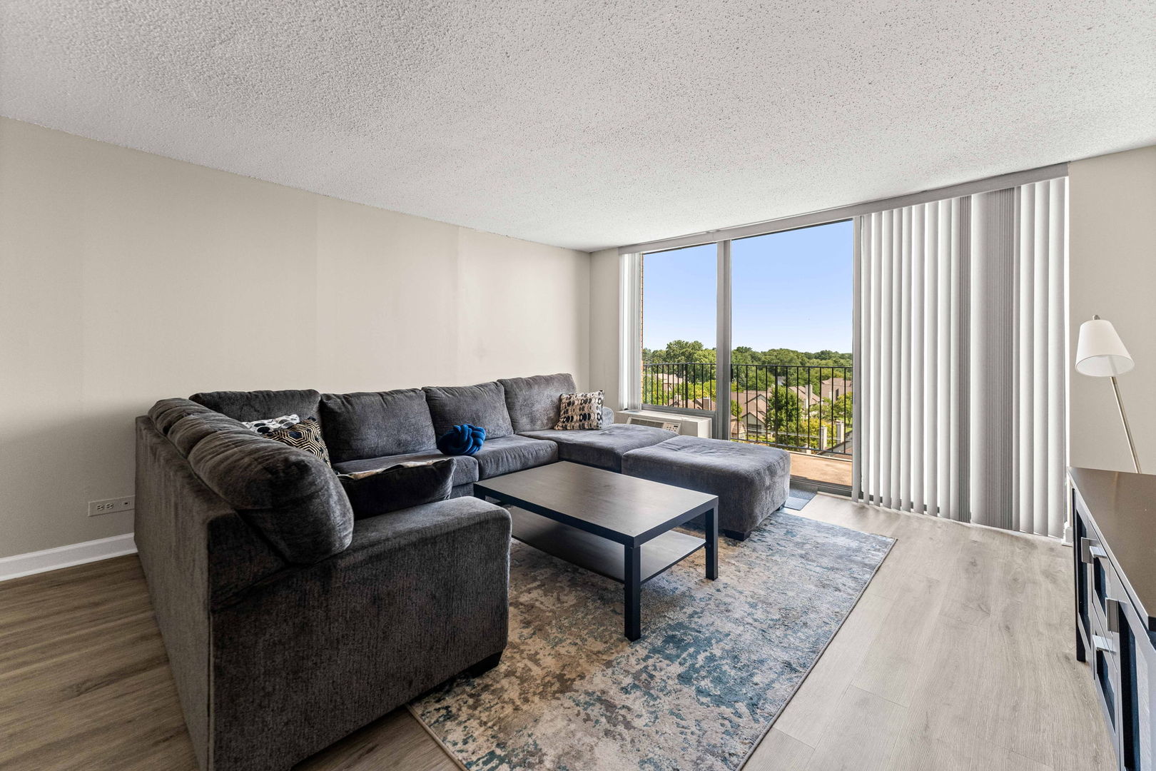 2000 Saint Regis Drive 7d Property Photo 14