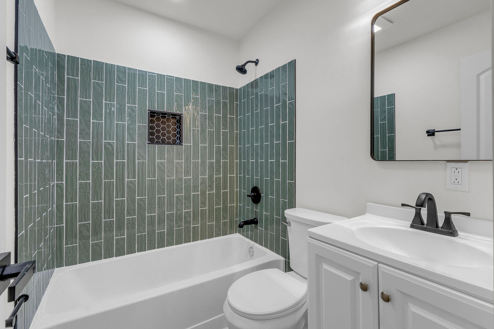 741 Sullivan Road Property Photo 11