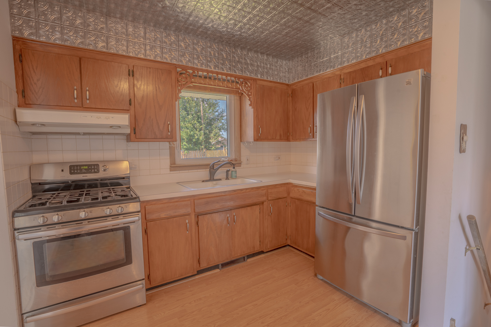 10808 S Rutherford Avenue Property Photo 10
