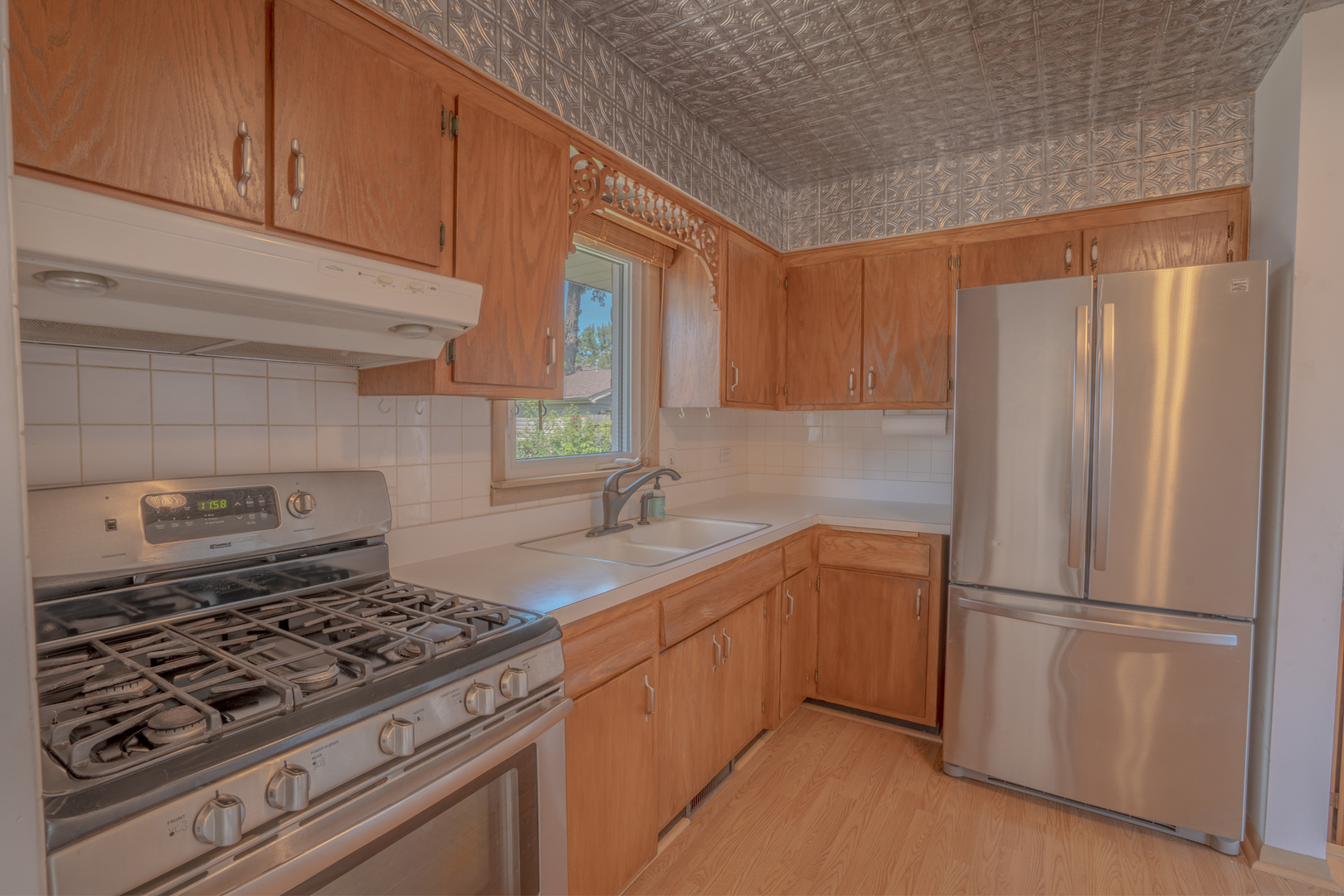 10808 S Rutherford Avenue Property Photo 11