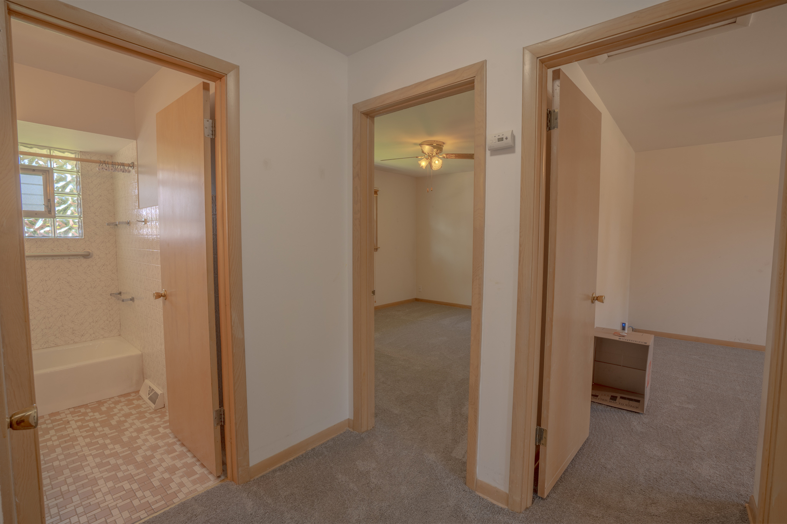 10808 S Rutherford Avenue Property Photo 16