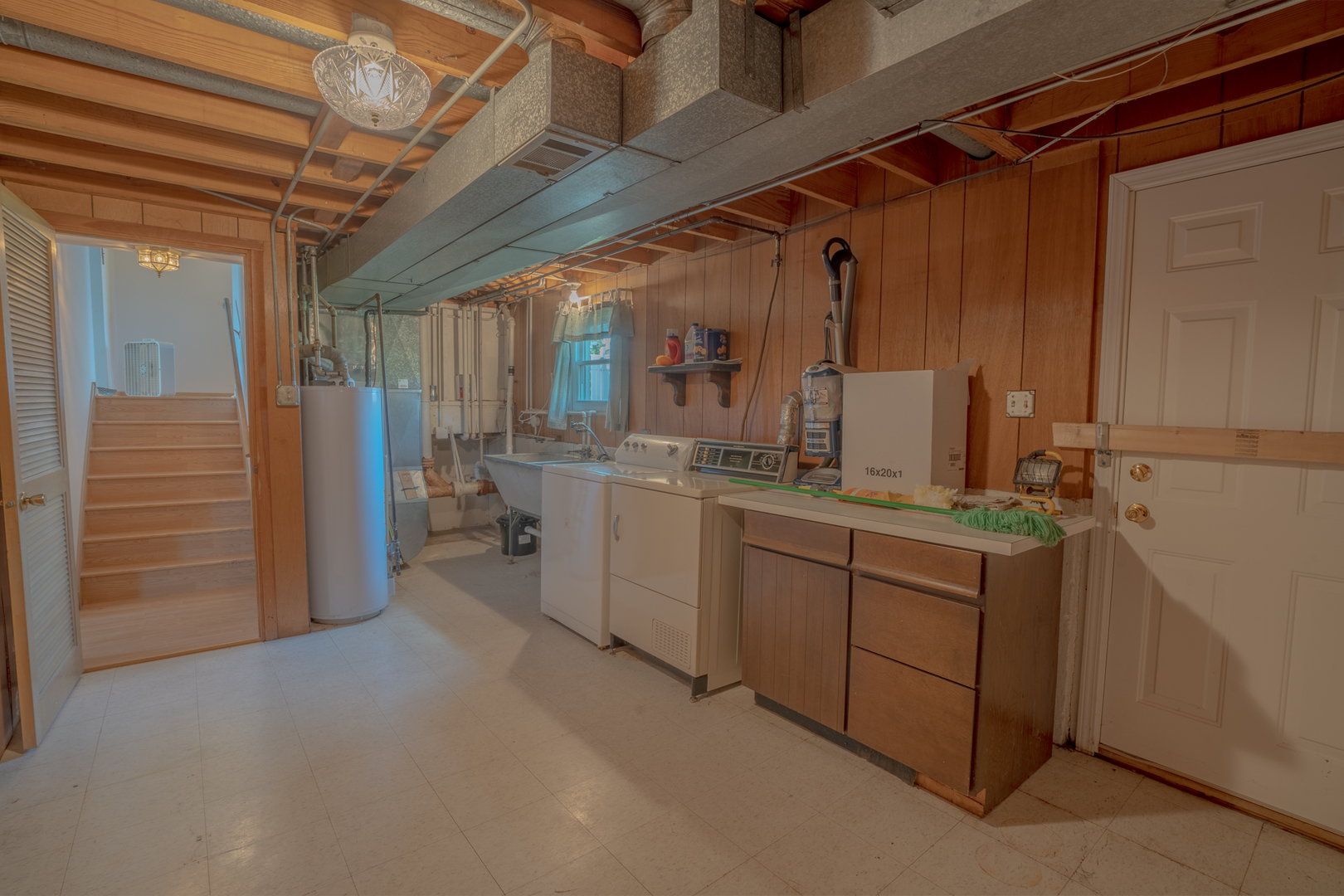 10808 S Rutherford Avenue Property Photo 19