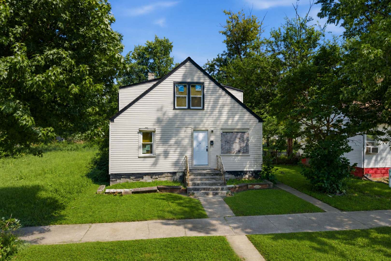 15641 Paulina Street Property Photo 5
