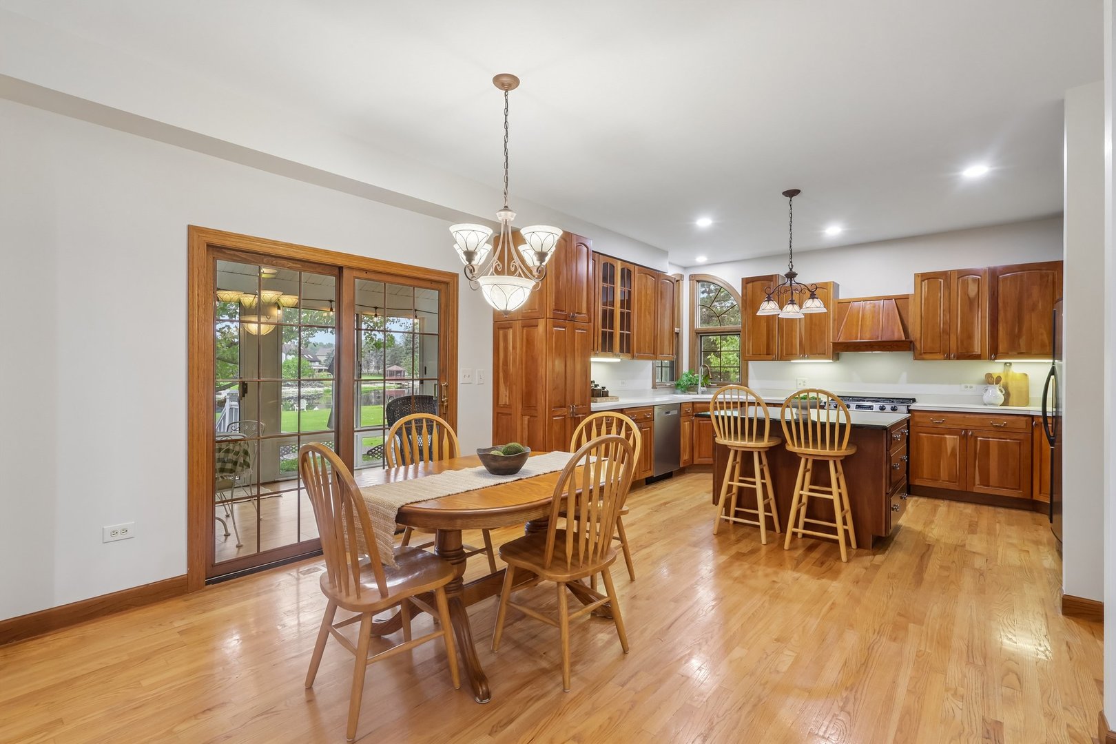 2203 Crystal Way Property Photo 16
