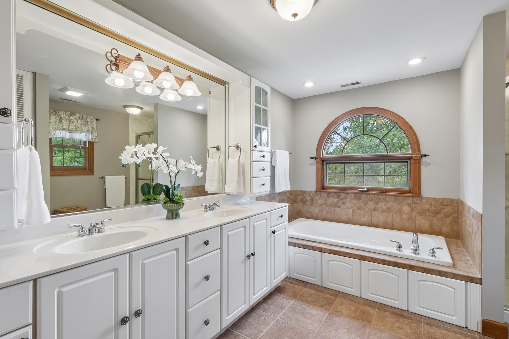 2203 Crystal Way Property Photo 25