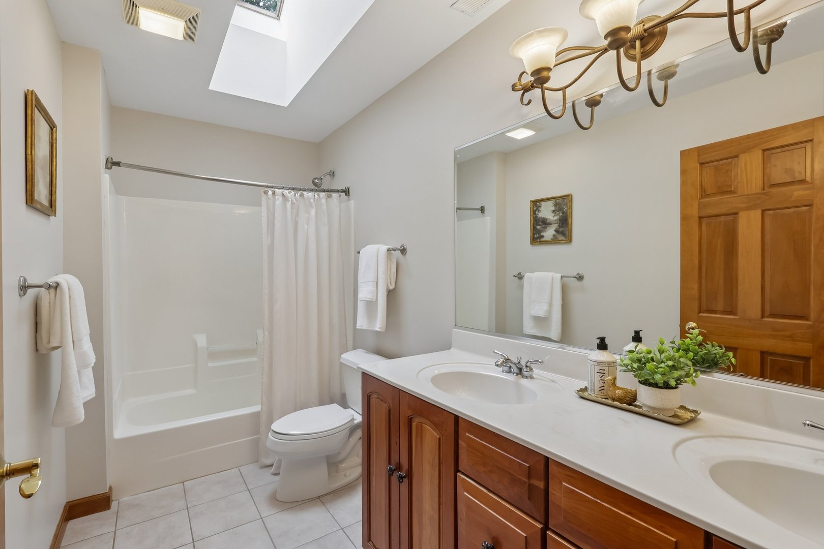 2203 Crystal Way Property Photo 31