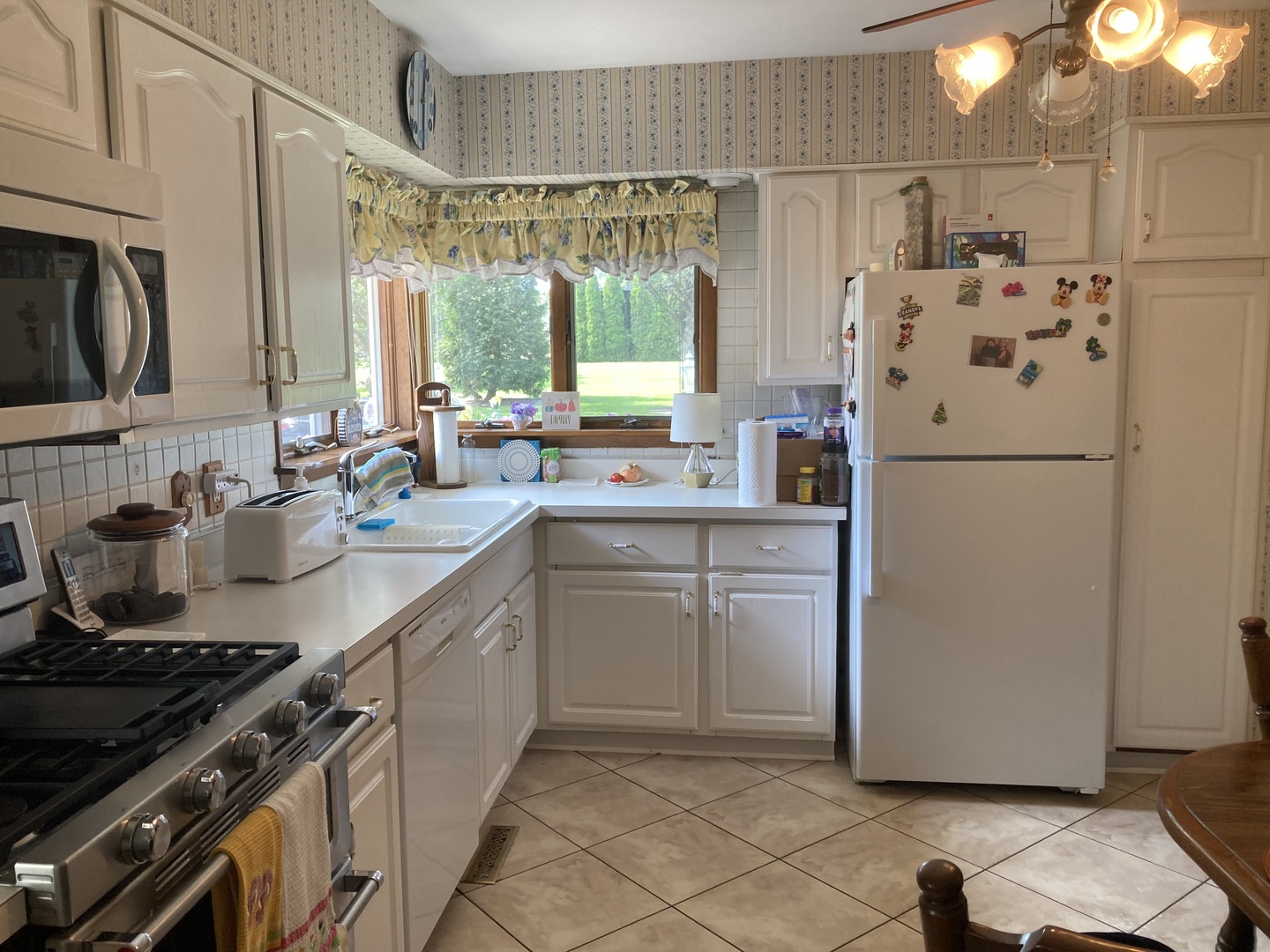 8719 N Oriole Avenue Property Photo 4