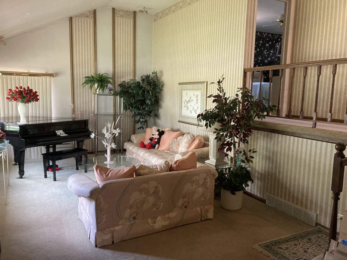 8719 N Oriole Avenue Property Photo 8