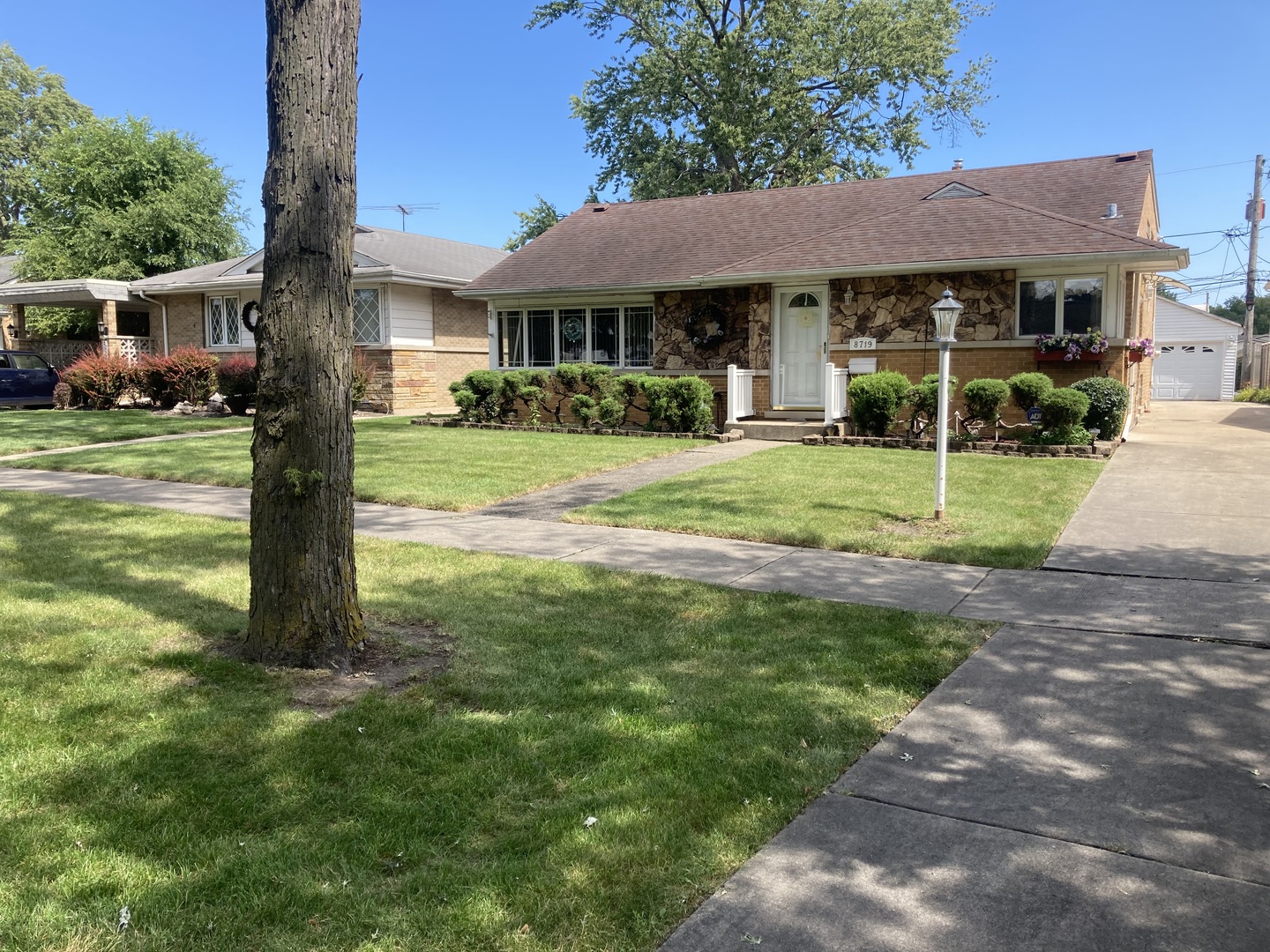 8719 N Oriole Avenue Property Photo 23