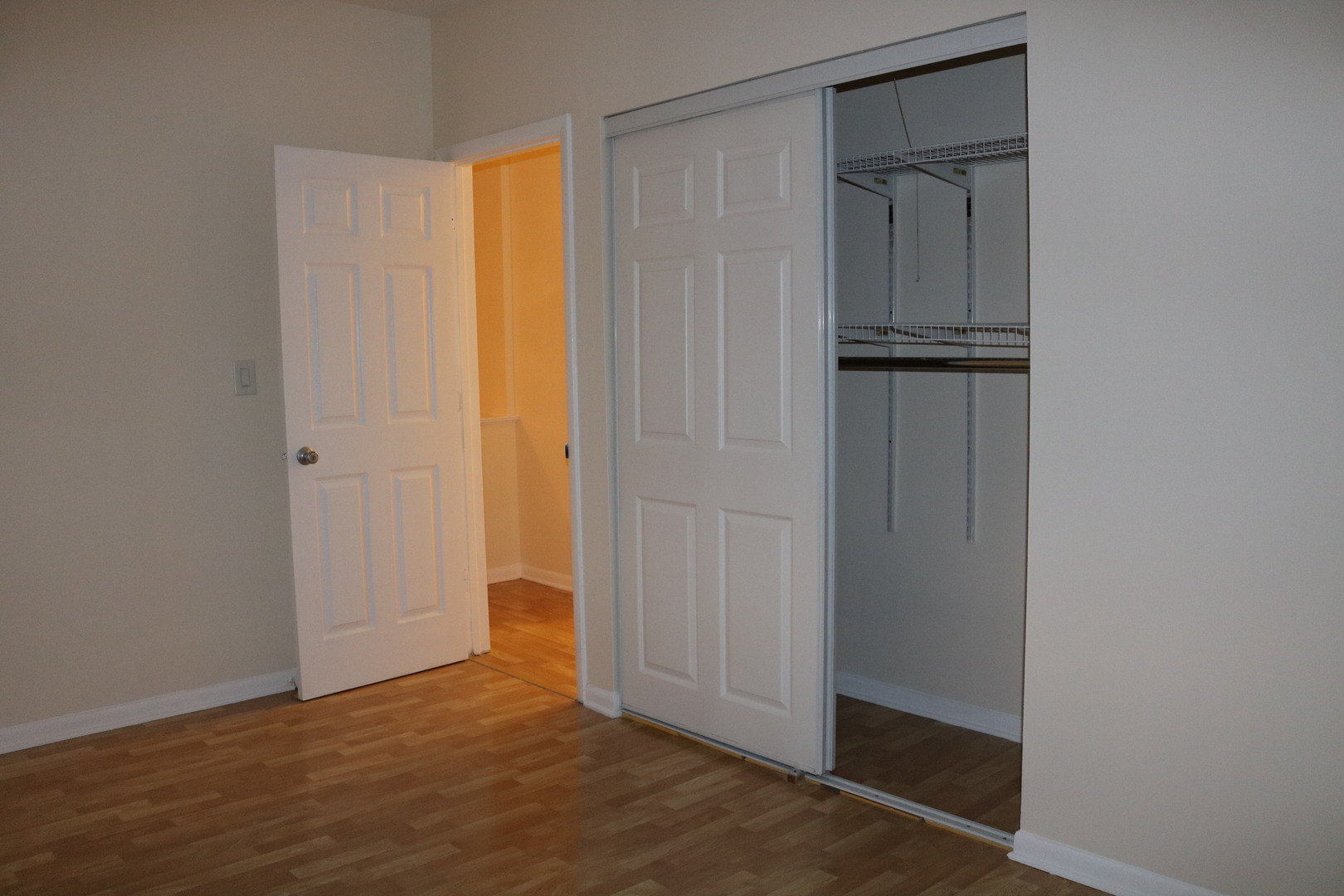 9259 Hamlin Avenue Property Photo 8