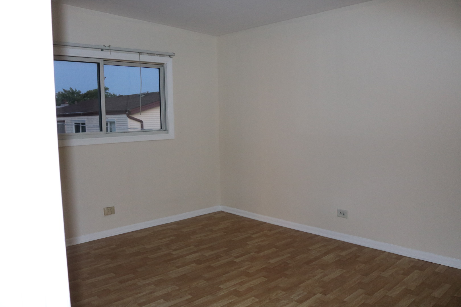 9259 Hamlin Avenue Property Photo 9