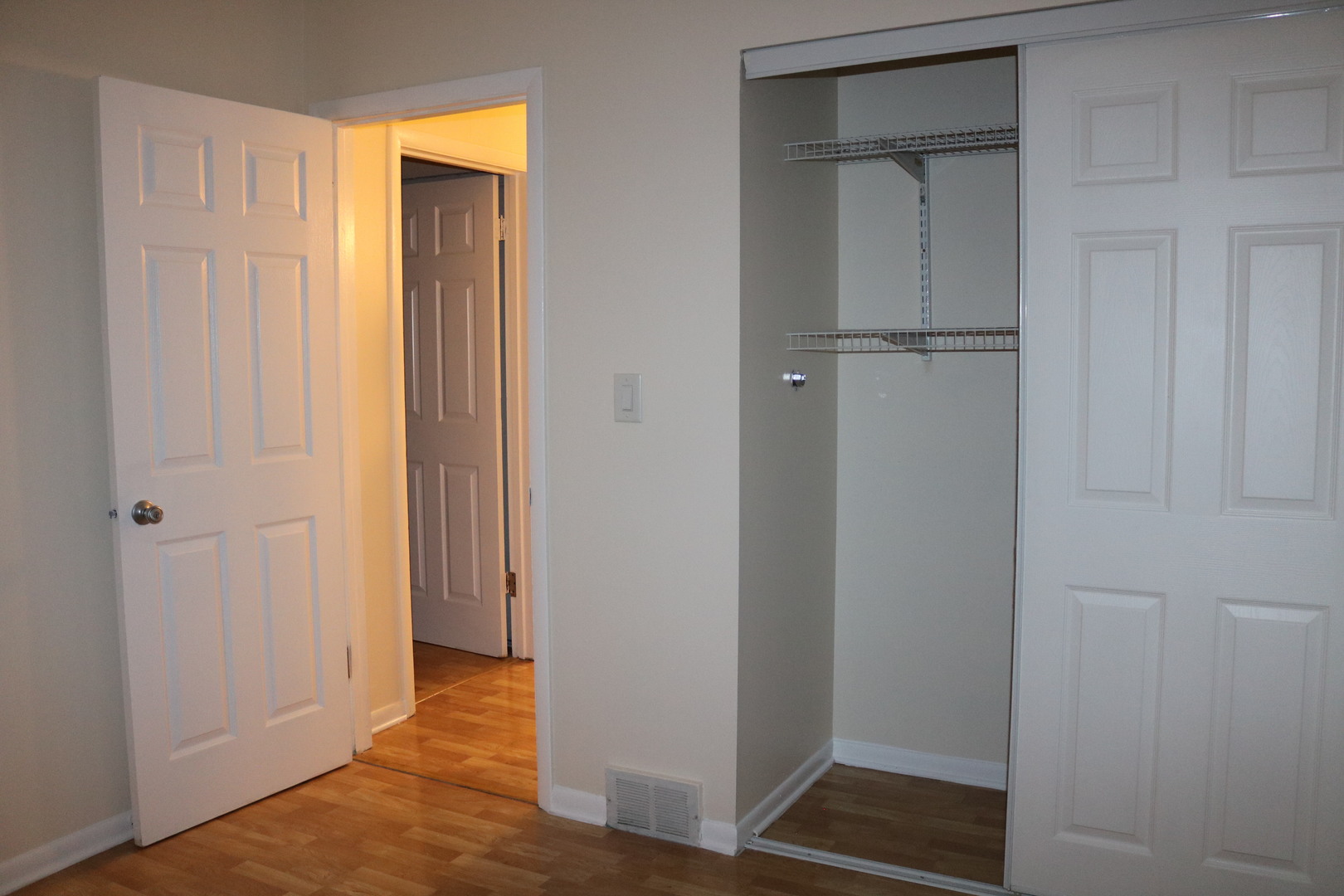 9259 Hamlin Avenue Property Photo 12