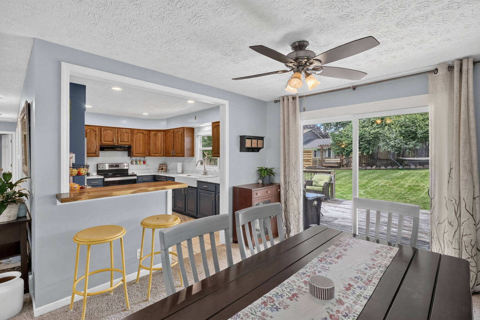 3850 Rolling Wood Court Property Photo 13