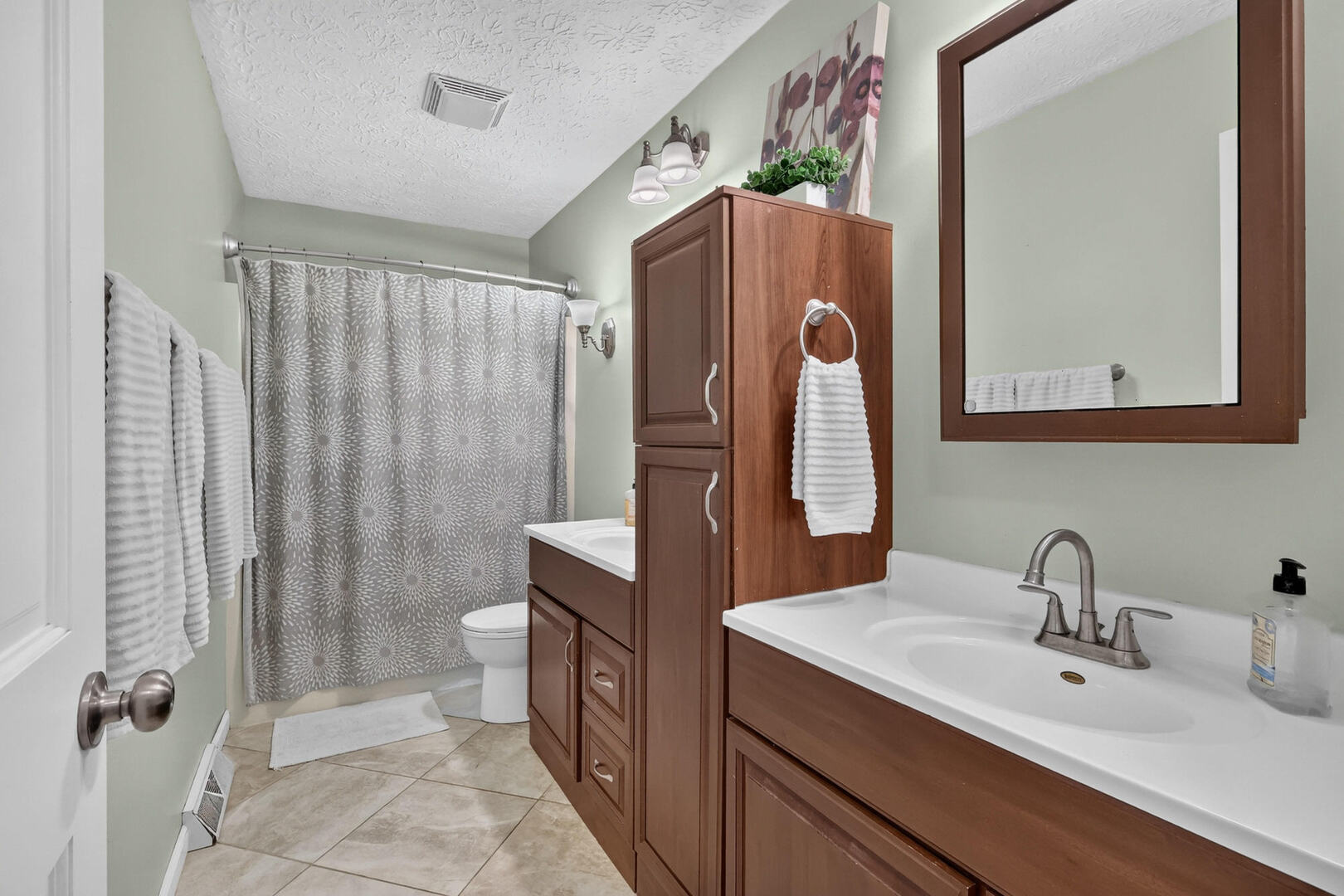 3850 Rolling Wood Court Property Photo 19