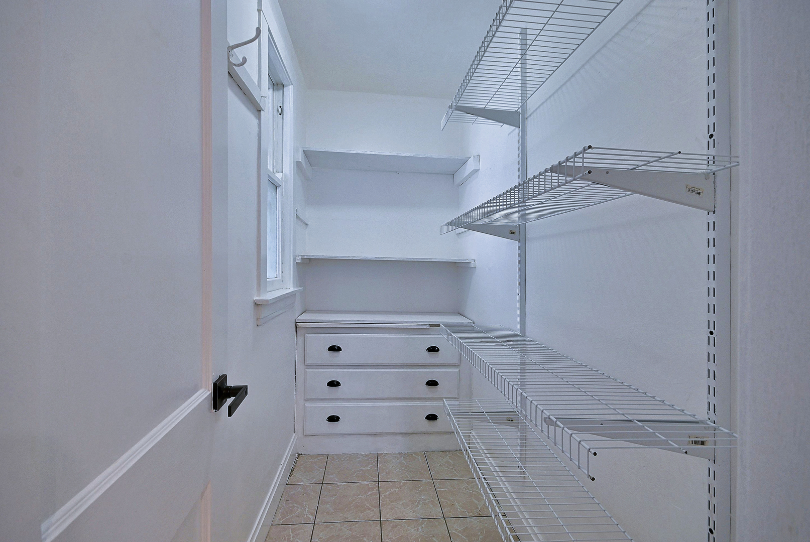 2726 S 60th Court Property Photo 10