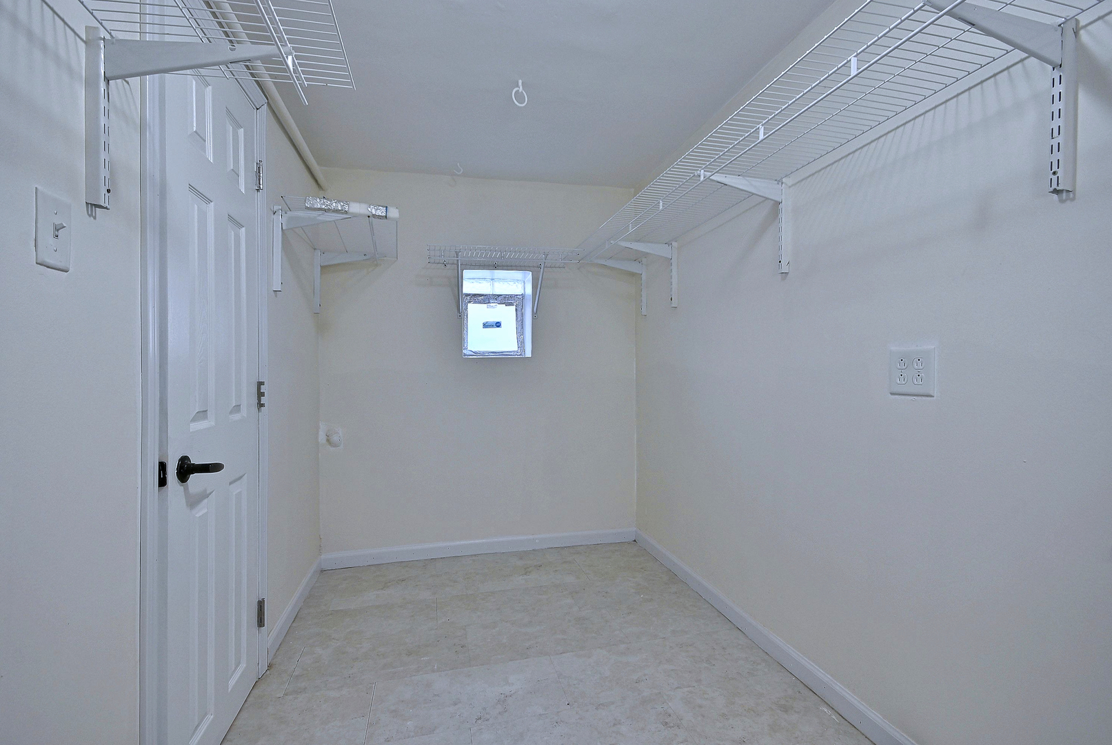 2726 S 60th Court Property Photo 26