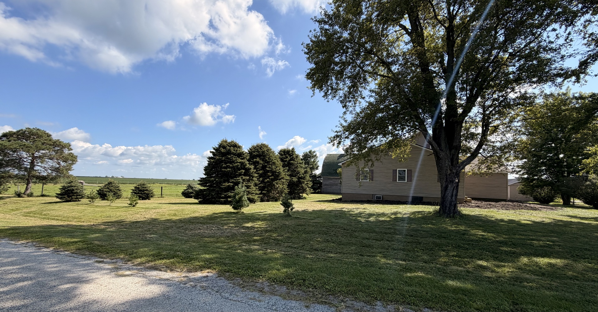 904 E 1100 North Road Property Photo 3