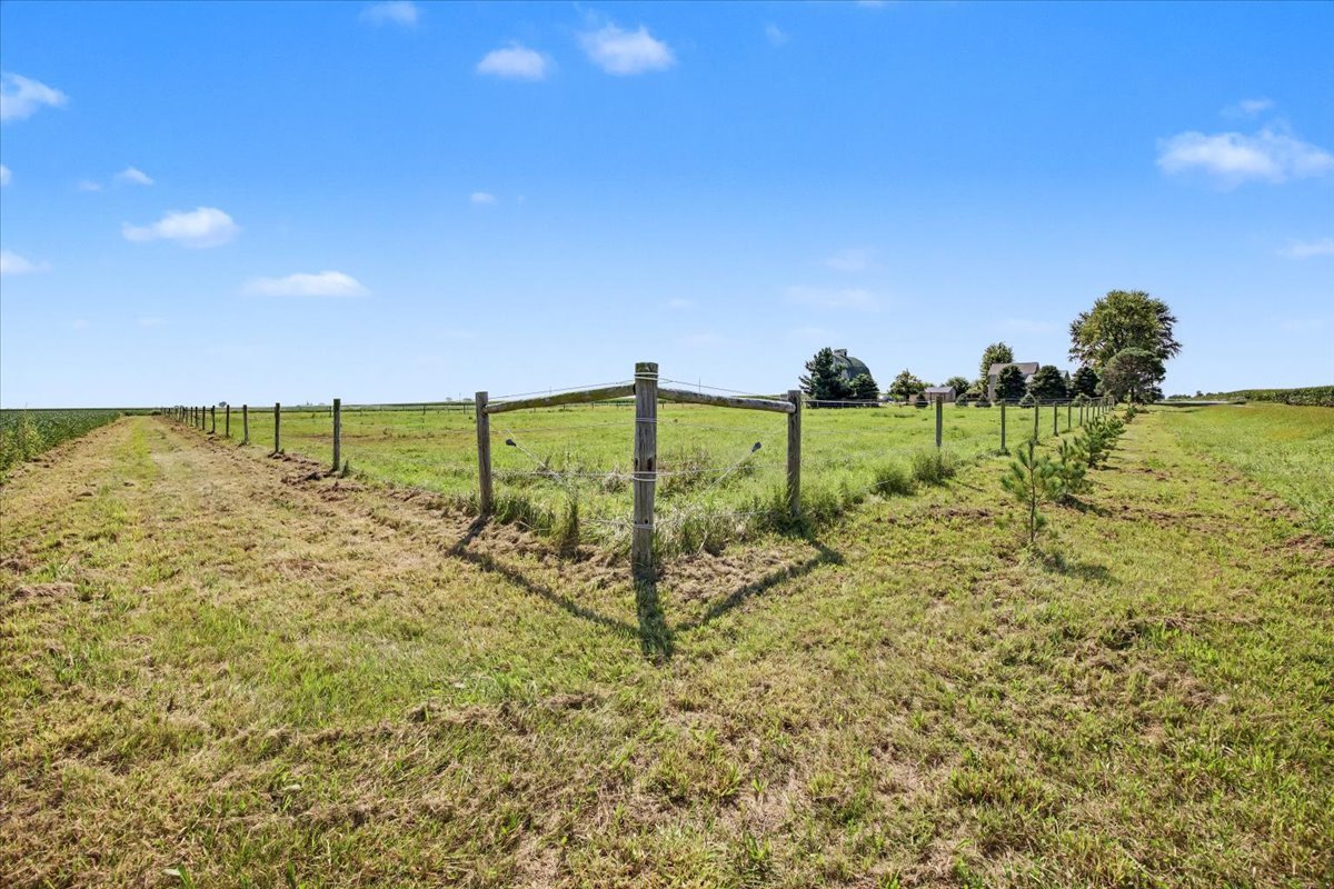 904 E 1100 North Road Property Photo 11