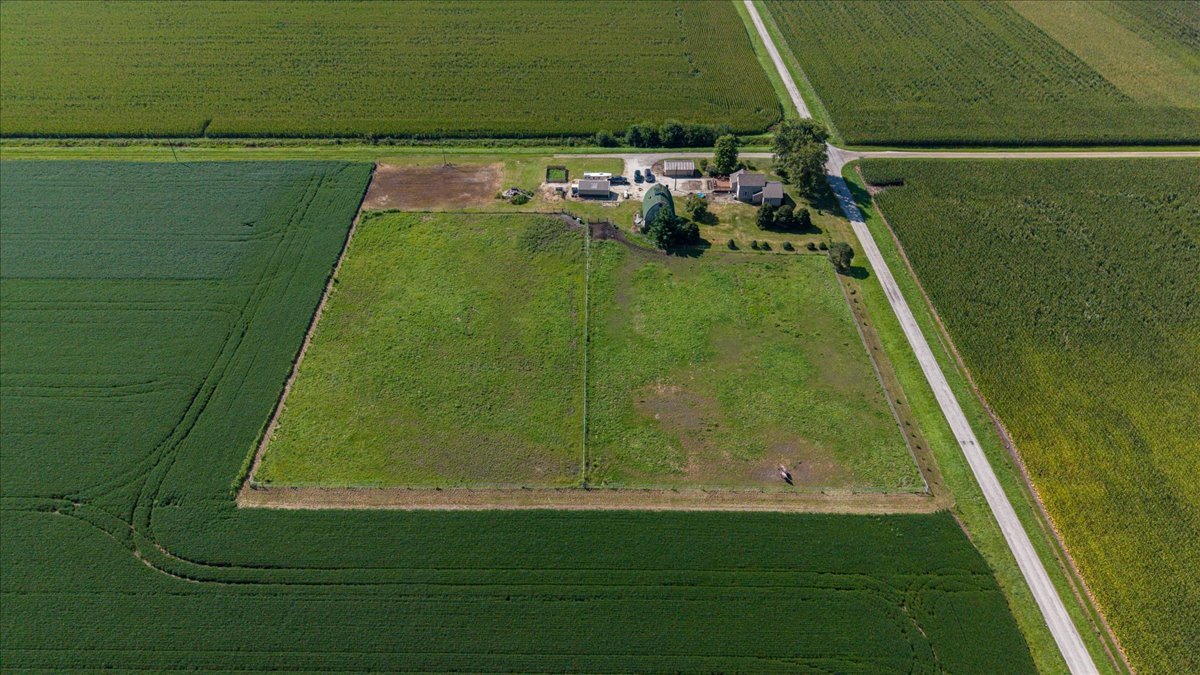 904 E 1100 North Road Property Photo 42