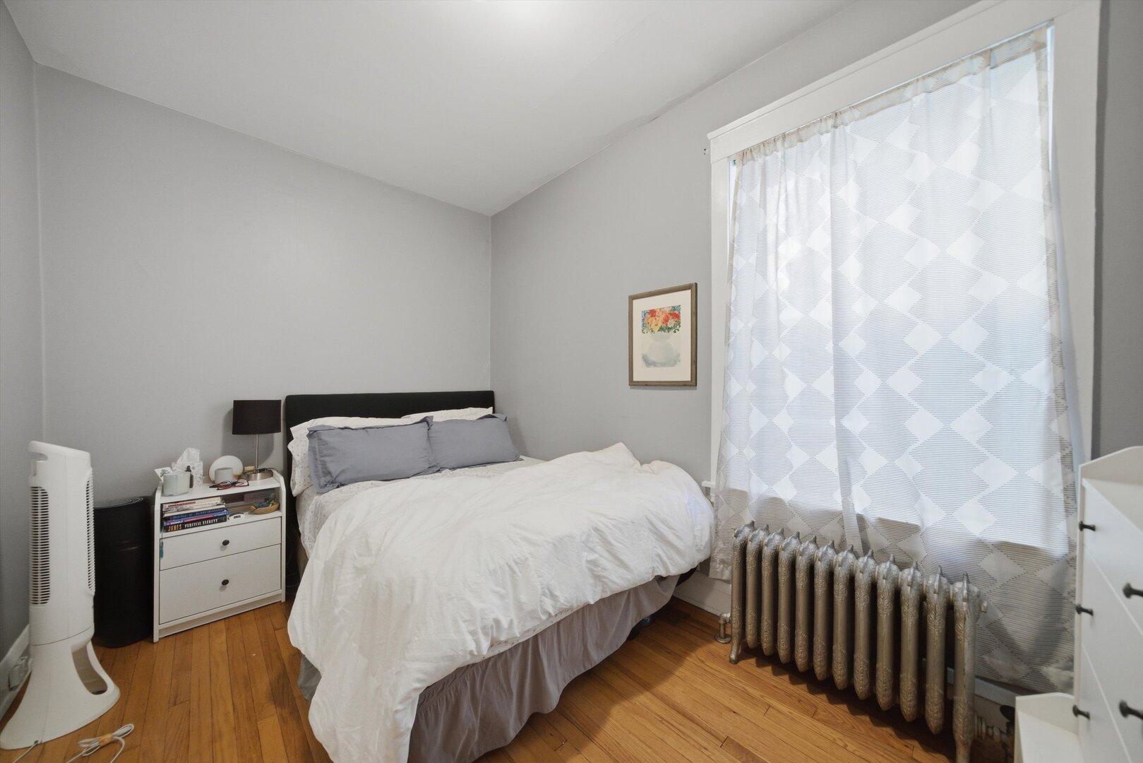 4442 N Sacramento Avenue Property Photo 11