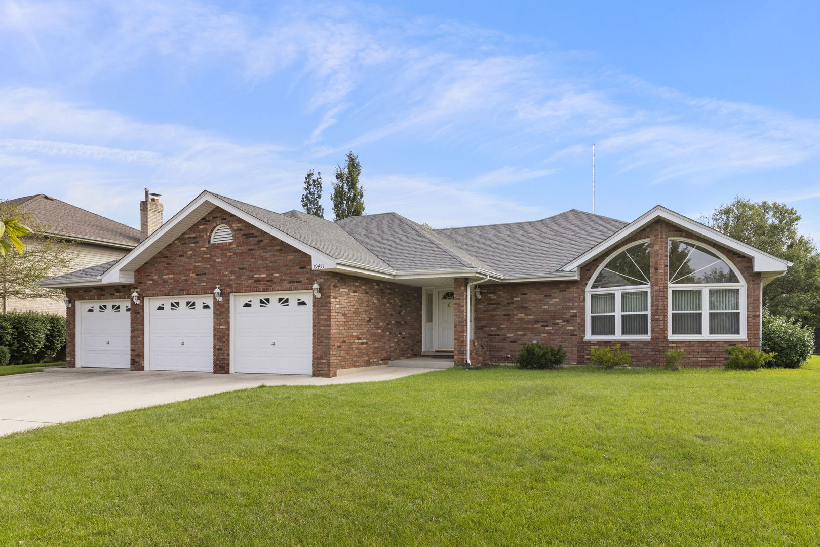 19451 Stonehenge Drive Property Photo 2