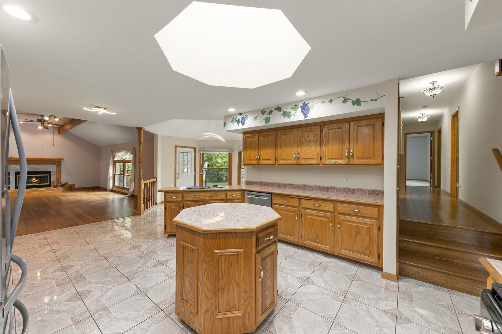 19451 Stonehenge Drive Property Photo 13
