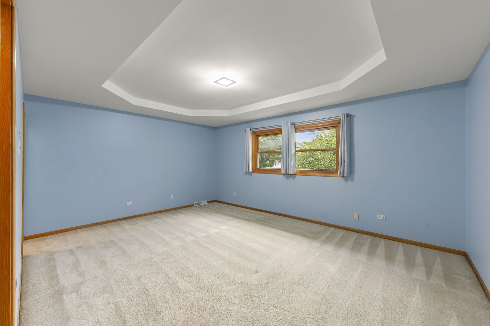 19451 Stonehenge Drive Property Photo 16