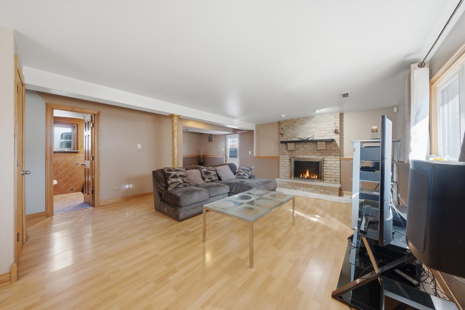 7116 W 85th Place Property Photo 11
