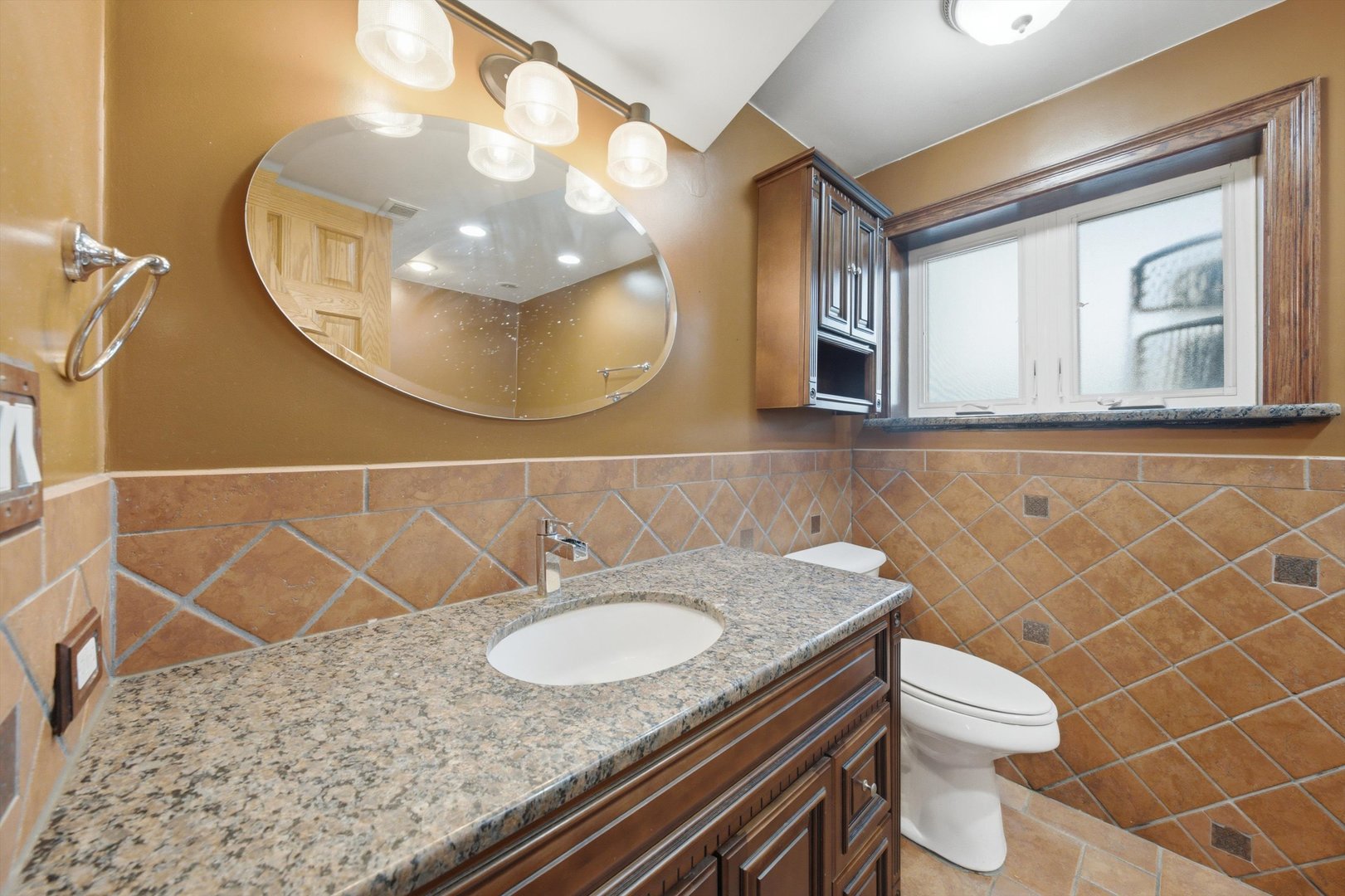 7116 W 85th Place Property Photo 13