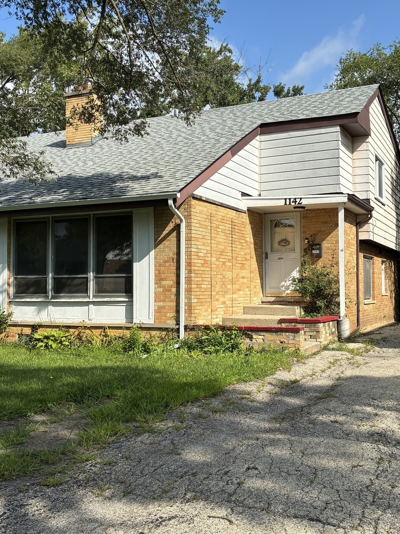 1142 Brighton Place Property Photo 1