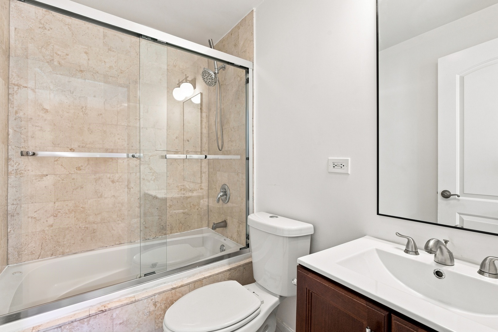 4203 S Prairie Avenue 1 Property Photo 9