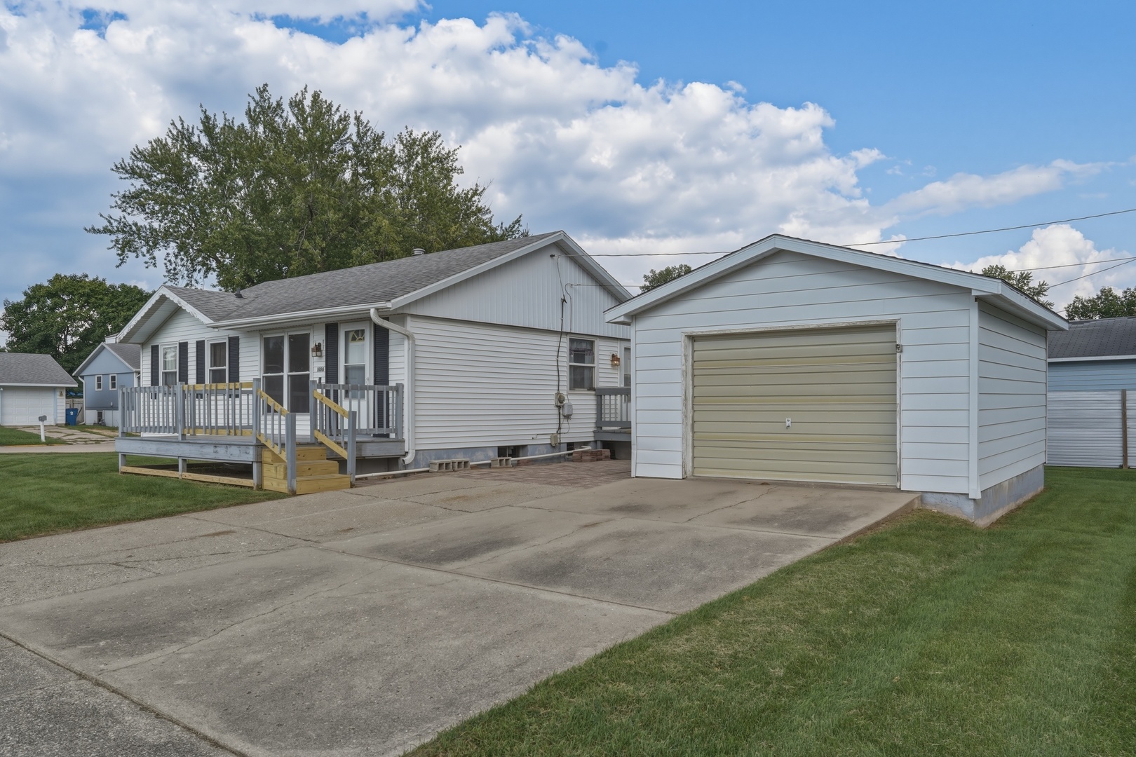 1606 Bonnie Avenue Property Photo 2