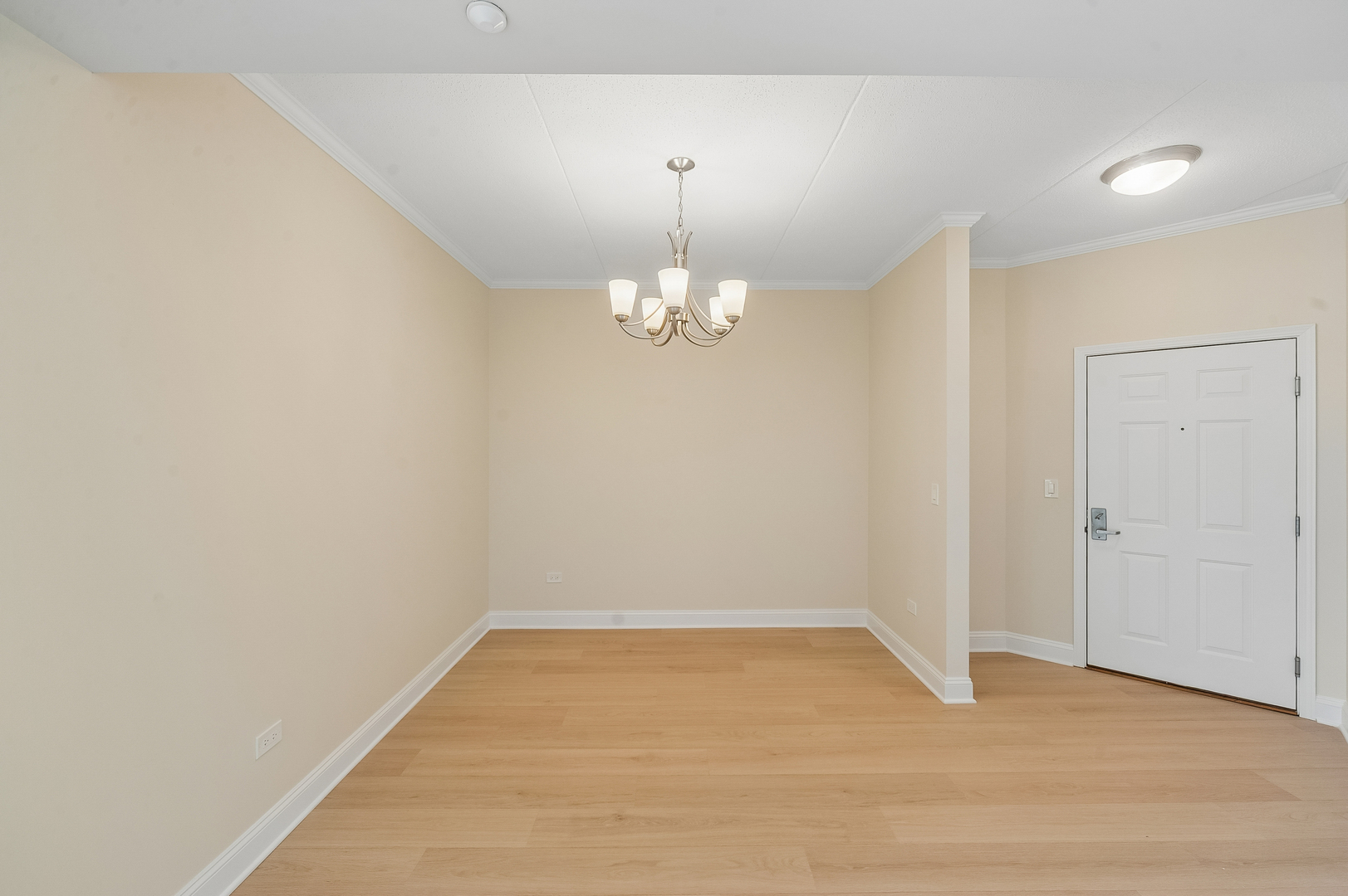 511 Prestwick Lane 307 Property Photo 2