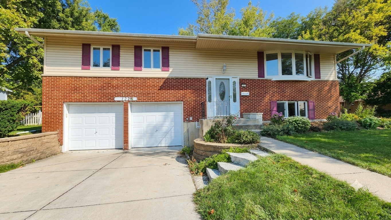 132 N Kitson Drive Property Photo 1