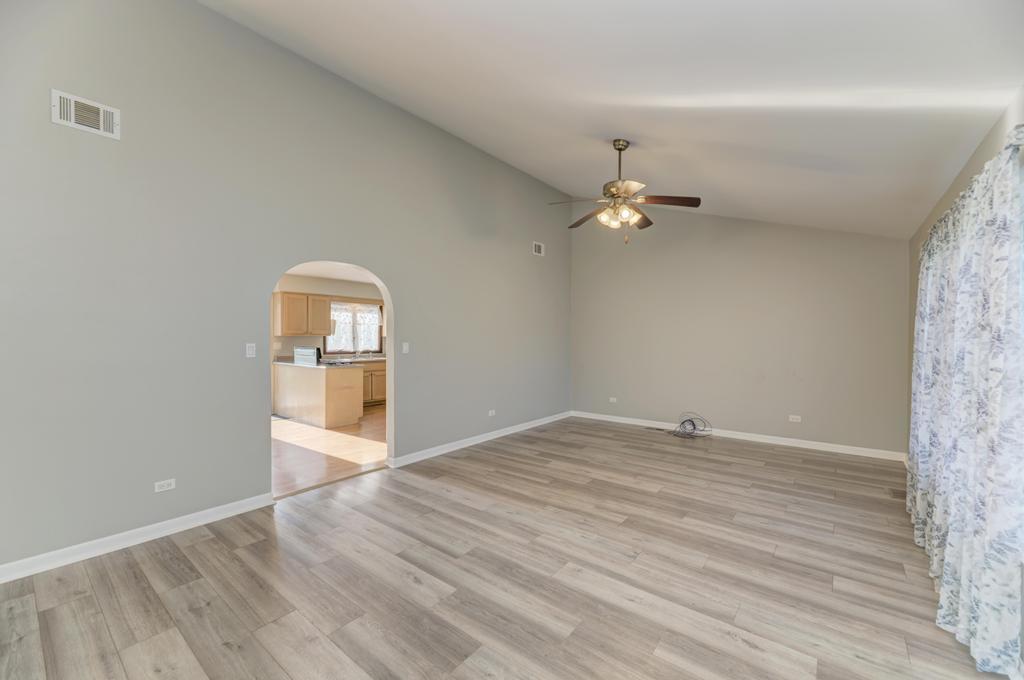 22812 Wentworth Avenue Property Photo 5