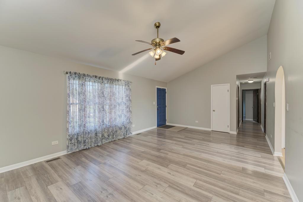 22812 Wentworth Avenue Property Photo 7