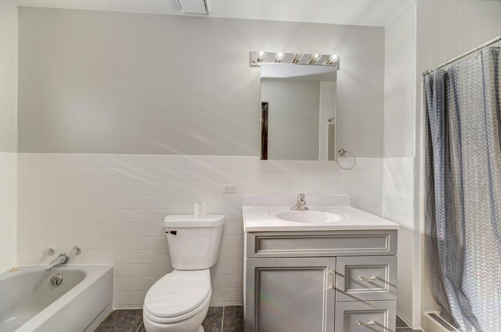 22812 Wentworth Avenue Property Photo 17