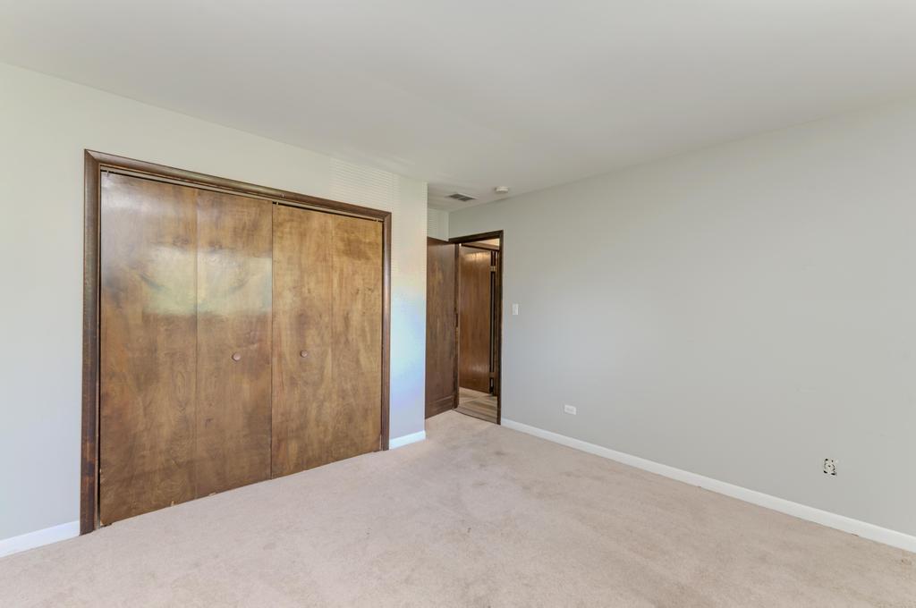 22812 Wentworth Avenue Property Photo 19