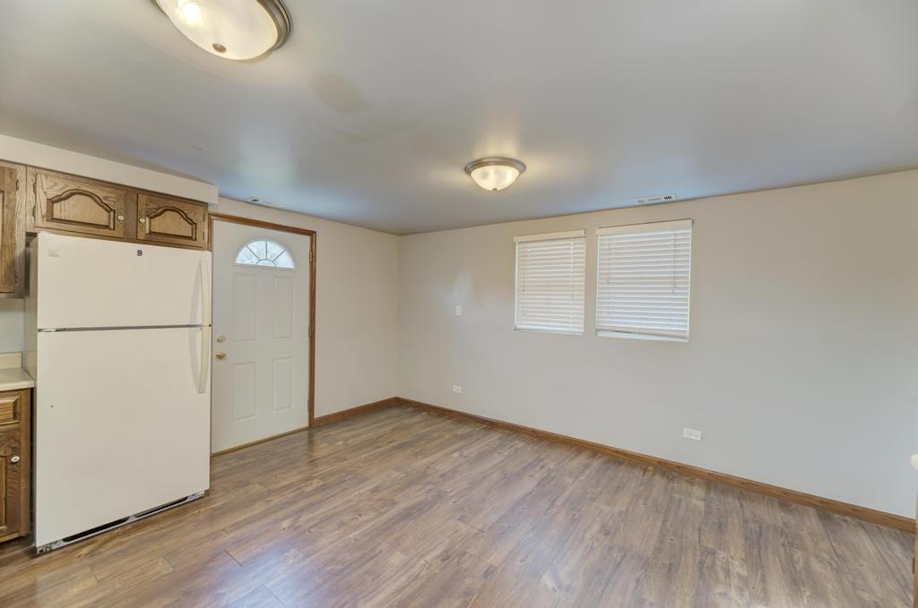 22812 Wentworth Avenue Property Photo 33