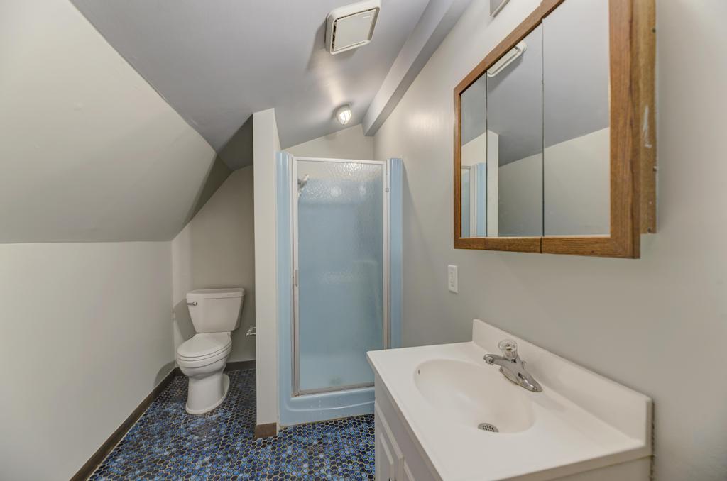 22812 Wentworth Avenue Property Photo 34