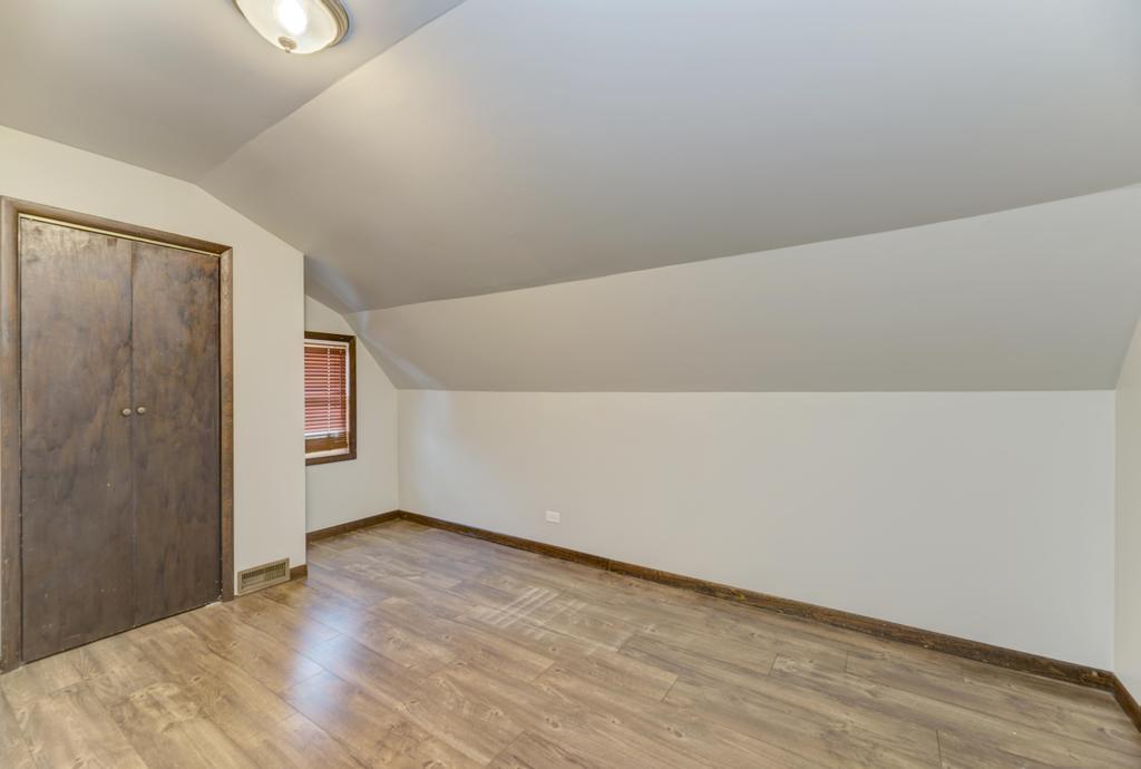 22812 Wentworth Avenue Property Photo 35