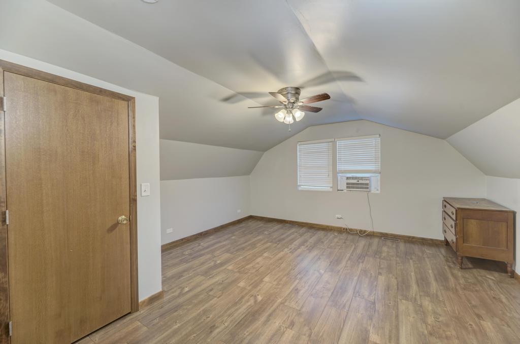 22812 Wentworth Avenue Property Photo 36