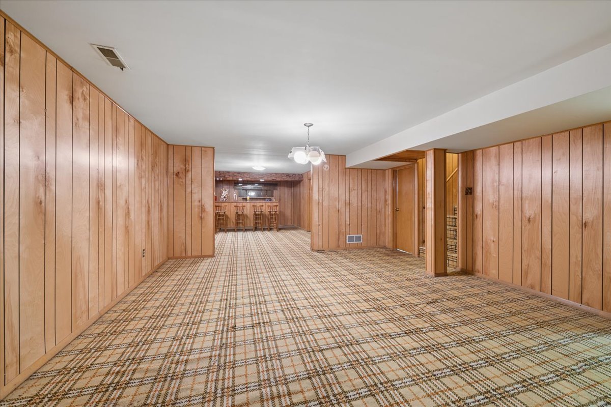 2021 Glenwood Avenue Property Photo 19