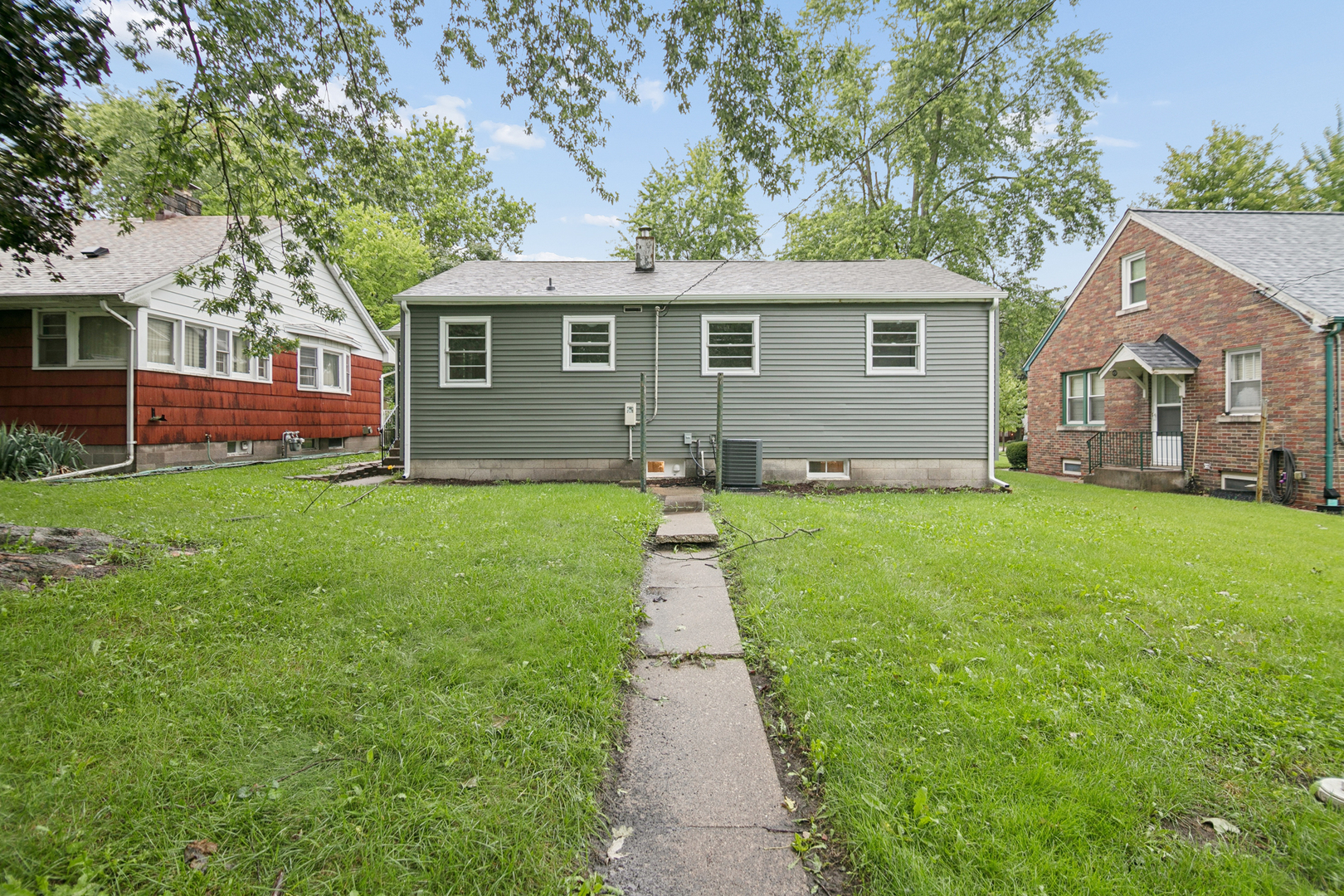 1042 S 8th Avenue Property Photo 2