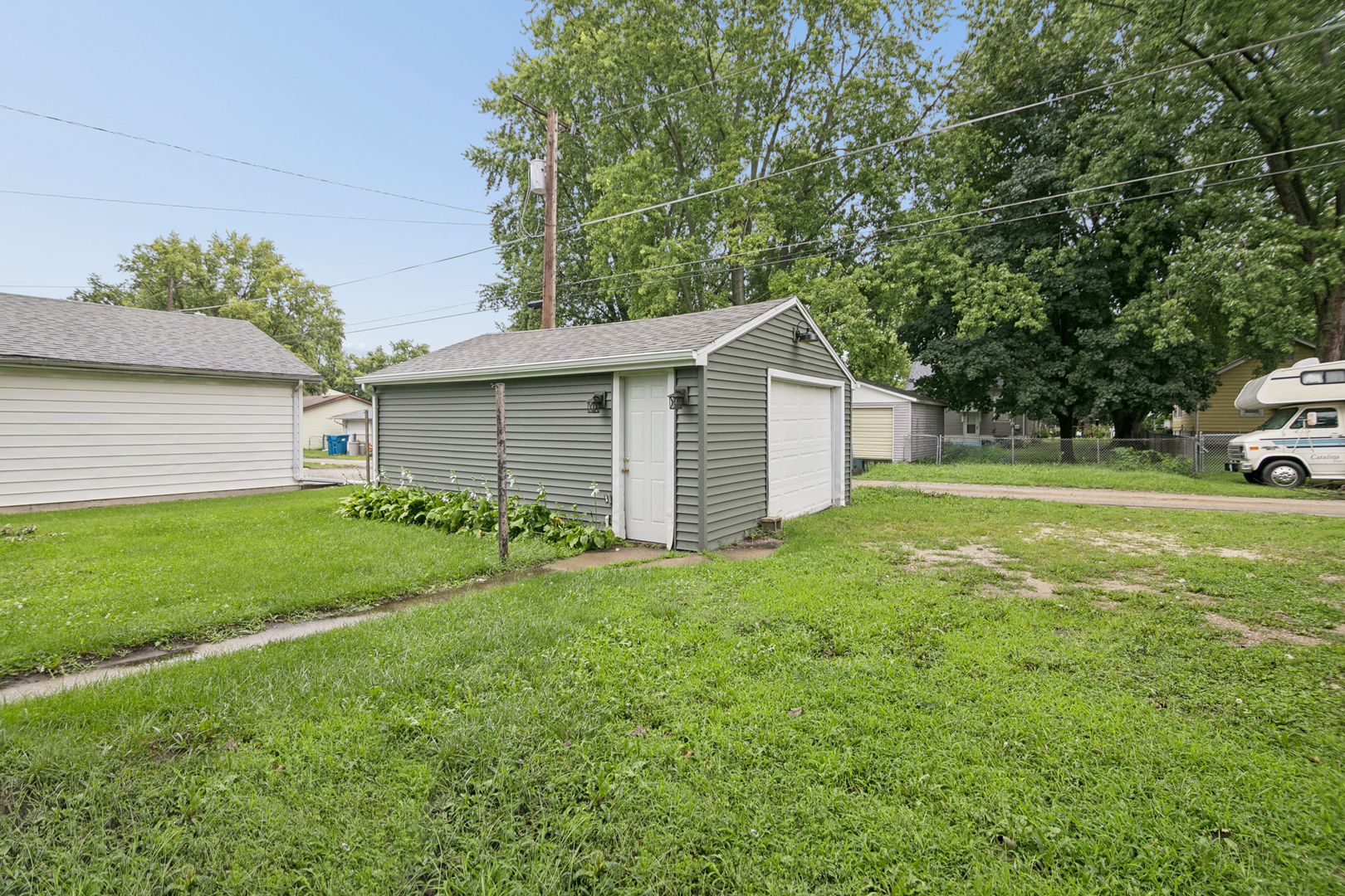 1042 S 8th Avenue Property Photo 3