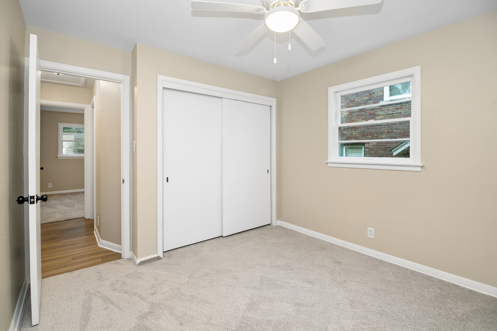1042 S 8th Avenue Property Photo 15