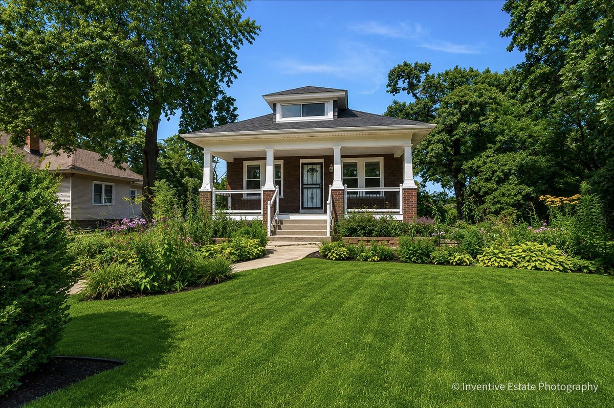 26 E 157th Street Property Photo 1
